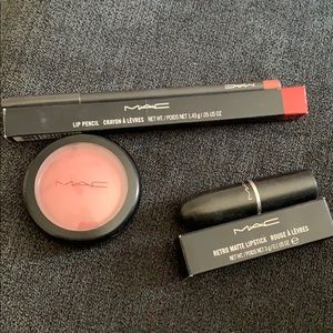 MAC makeup bundle
